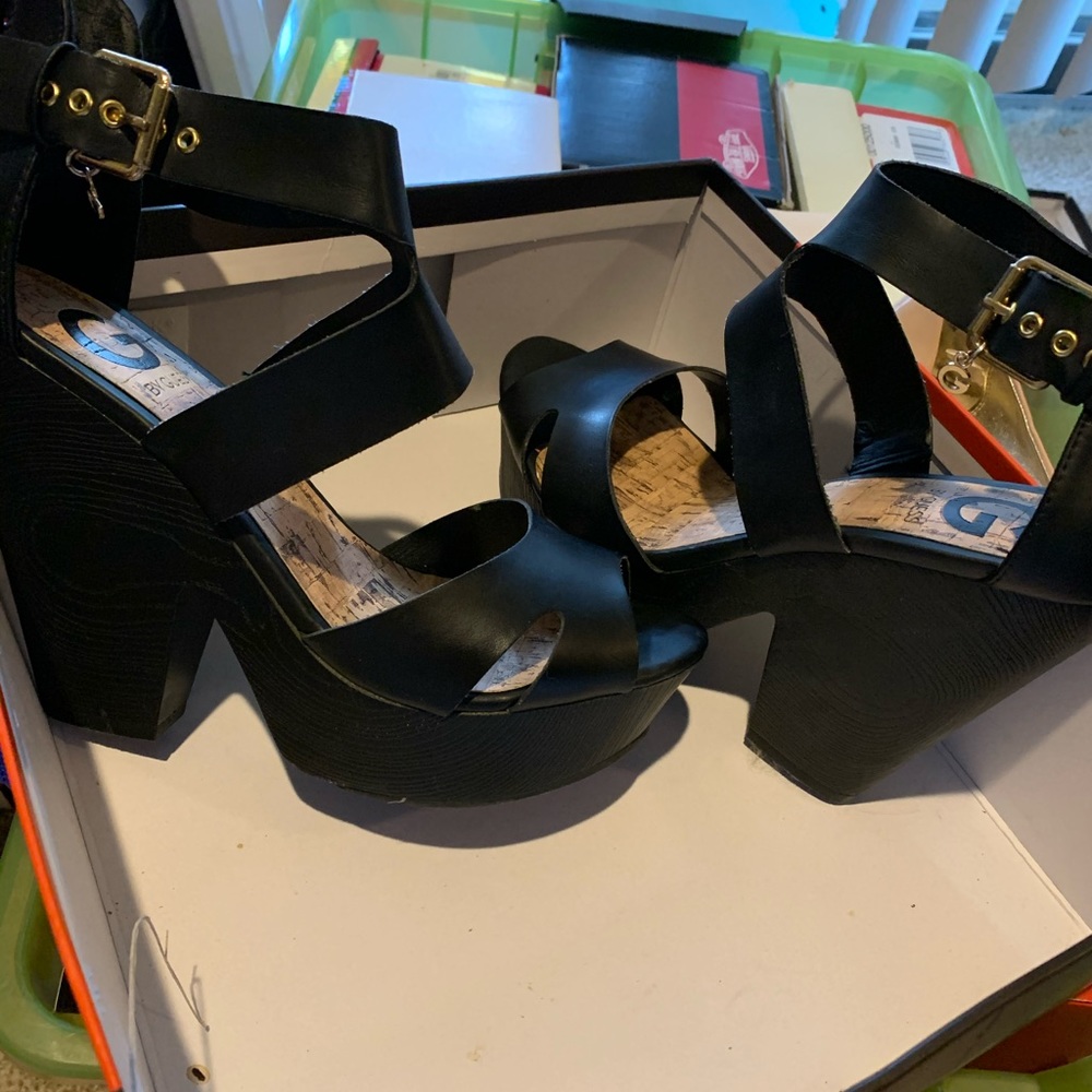 Guess “Sylbie” Heels